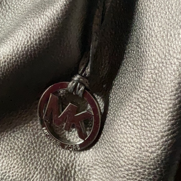 Michael Kors Metallic Pewter Pebbled Leather Double Handle Tote Handbag - Picture 3 of 8